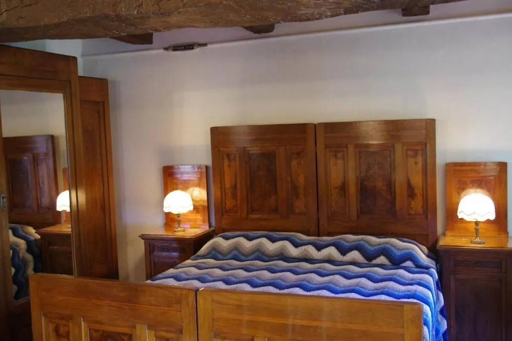Bed and Breakfast Vinco Castel del Rio 0*,  Italia